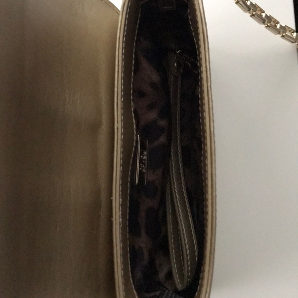 Cavalli Class gold leather clutch with snake lock - Picture 4 of 6